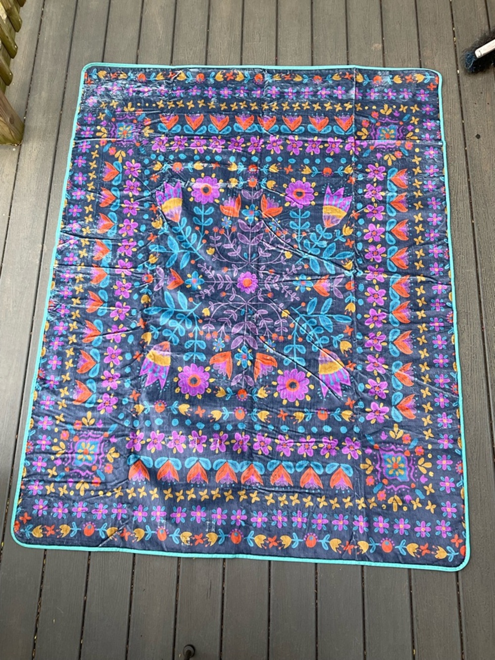 NATURAL LIFE Water Resistant Picnic Blanket 57”x72”Navy Floral w/Teal Border